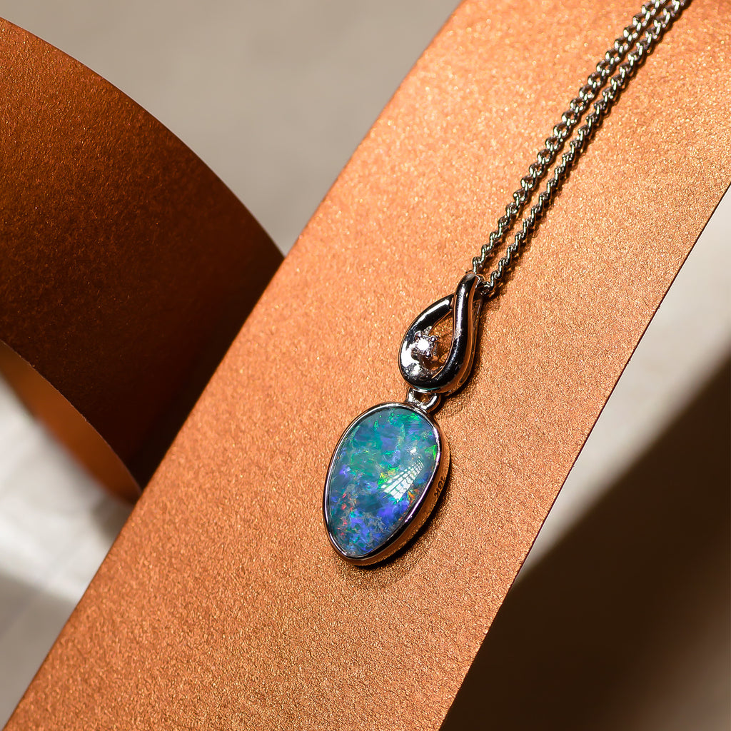 Elegant Free Style Natural Multicolor Doublet Opal pendant