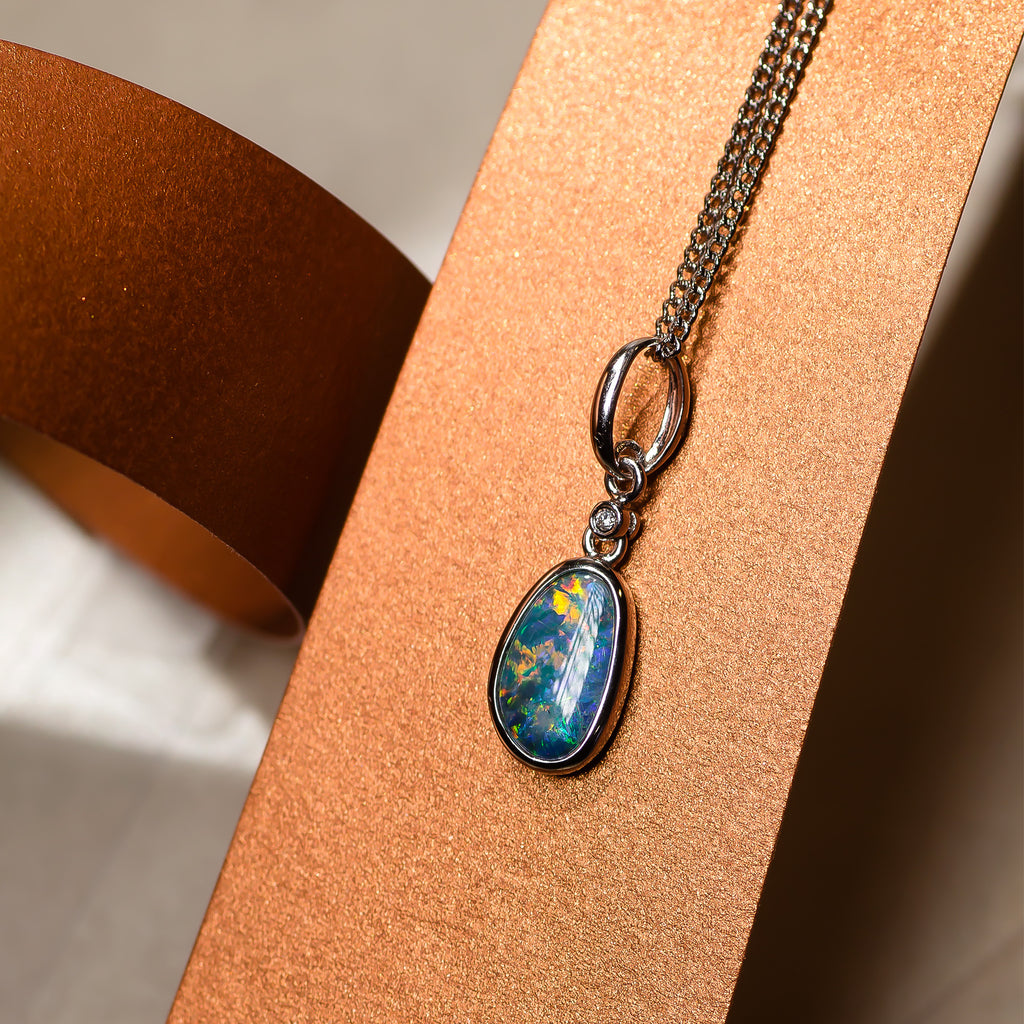 Elegant Free Style Natural Multicolor Doublet Opal pendant