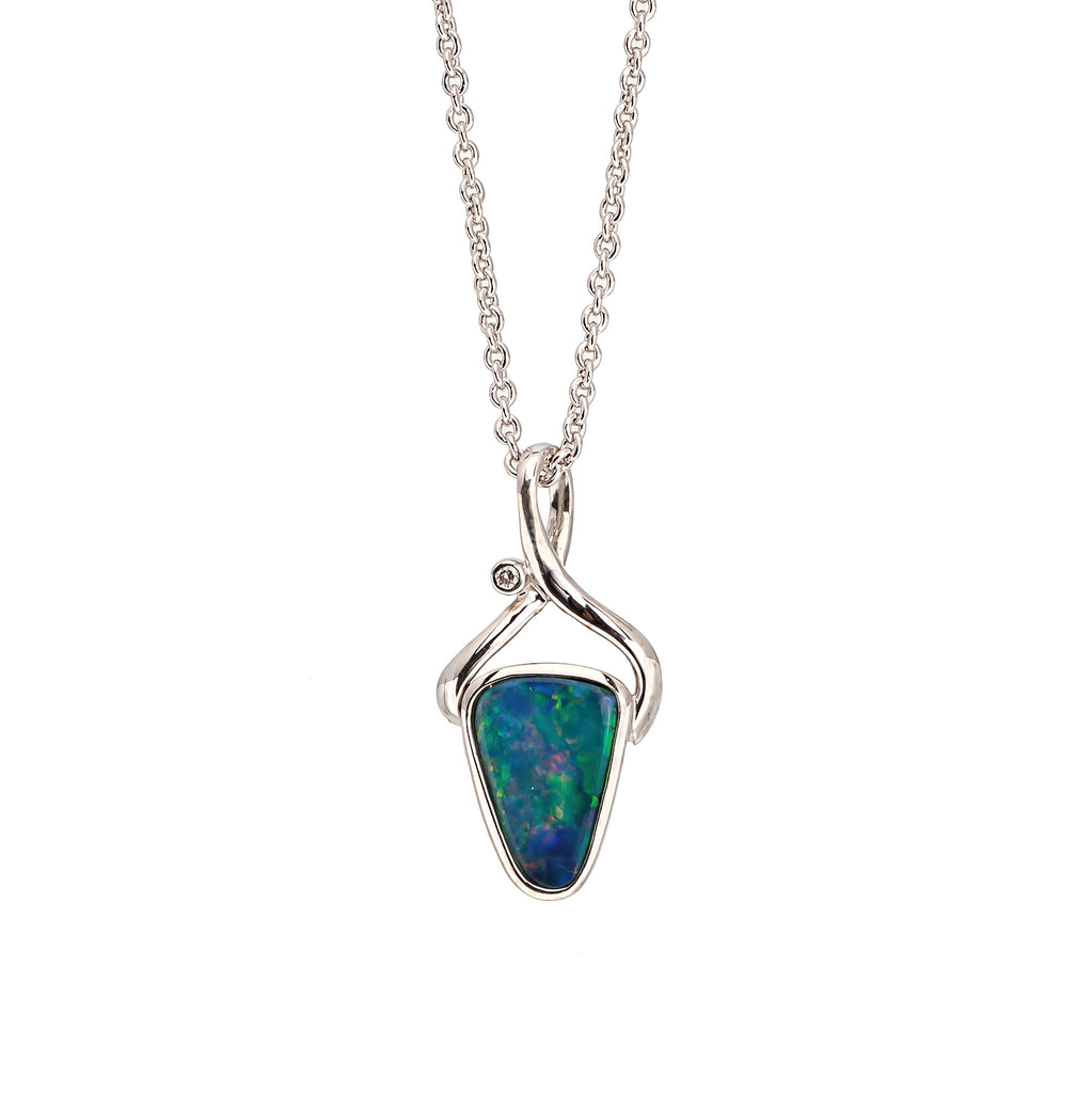 Elegant Free Style 18k White Gold Multicolor Doublet Opal pendant