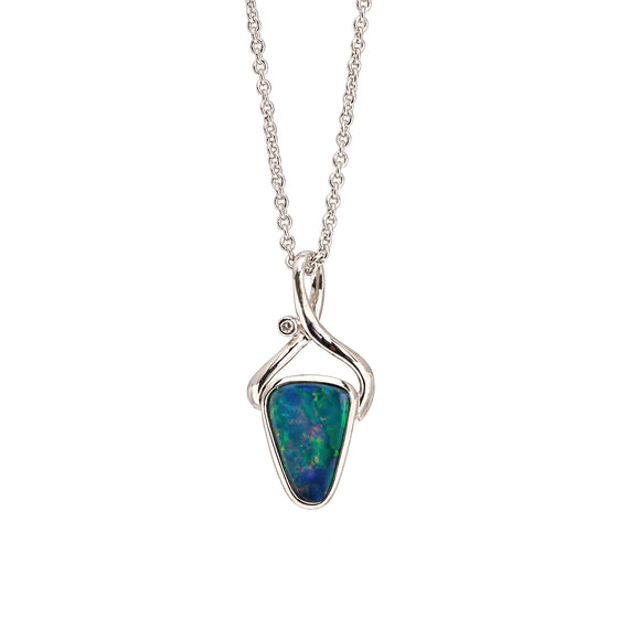 Elegant Free Style 18k White Gold Multicolor Doublet Opal pendant